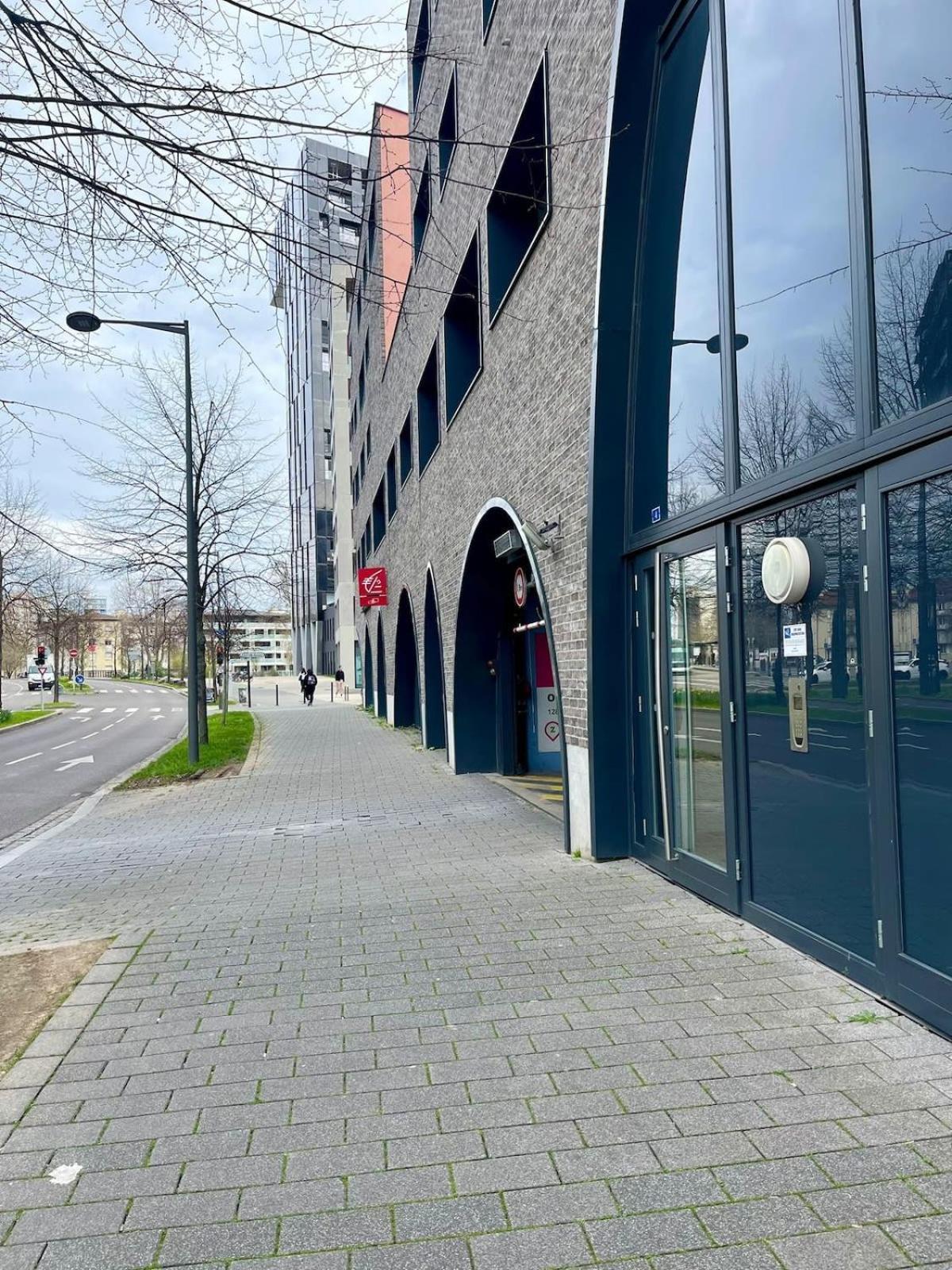 Cosy-Rent Appartement De Standingparking Neudorf ストラスブール エクステリア 写真